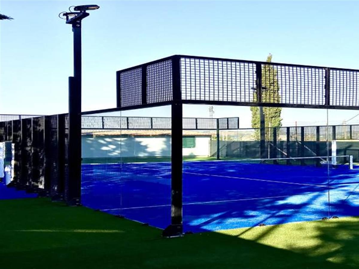 Cuanto Cuesta Mantener Una Pista De Pádel Fases de instalación de una pista de pádel